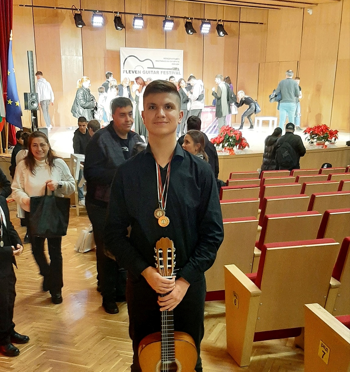 Георги Бузов - Grand Prize и Първо място на Международен фестивал на китарата – Плевен